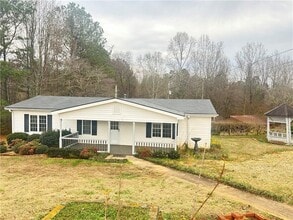 7329 Bates Dr in Cumming, GA - Building Photo - Building Photo
