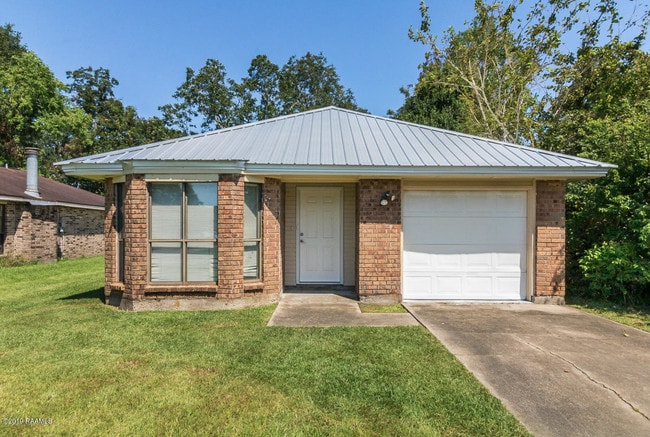 property at 142 Sandest Dr