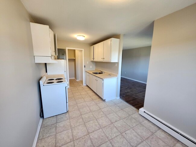 15 Reading Crescent in Saint John, NB - Building Photo - Building Photo