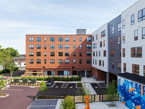 Cadence on Canal in New Haven, CT - Building Photo - Building Photo