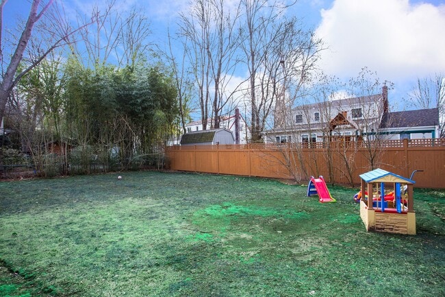 36 Morningside Ave in Cresskill, NJ - Building Photo - Building Photo