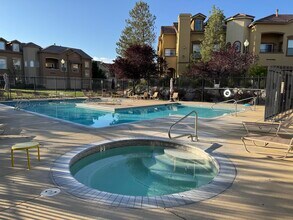 17000 Wedge Pky, Unit 1311 in Reno, NV - Foto de edificio - Building Photo