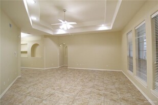 4609 Cedar Ave in McAllen, TX - Building Photo - Building Photo