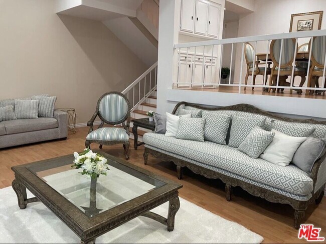 property at 5271 Newcastle Ave