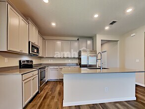 300 Anastasia Park Rd in St. Augustine, FL - Foto de edificio - Building Photo