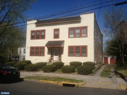 1115 Radcliffe St in Bristol, PA - Building Photo - Building Photo