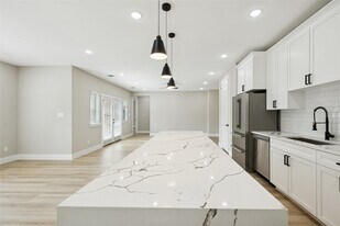 20011 VENETTO St in Spring, TX - Building Photo