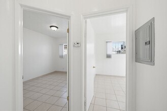 1224 Normandie Ave in Los Angeles, CA - Building Photo - Building Photo