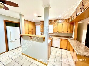 1945 N 23rd St in Beaumont, TX - Building Photo - Building Photo