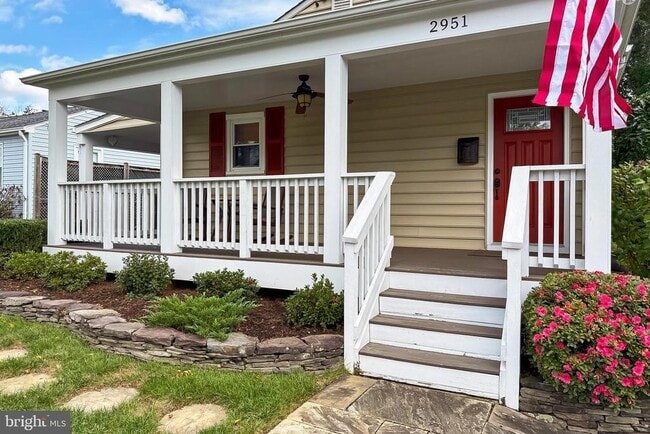 property at 2951 Rosemary Ln