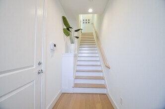 6125 Cottage Grove Lake Dr in Houston, TX - Building Photo - Building Photo