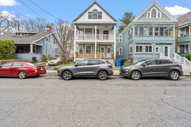 23 Magnolia Terrace in Albany, NY - Building Photo - Building Photo