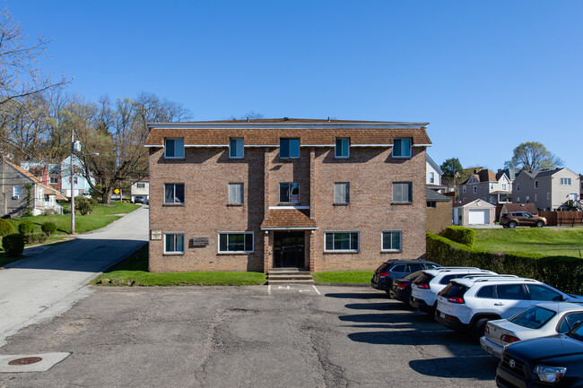 Landmark Apartments in East Mckeesport, PA - Building Photo - Building Photo