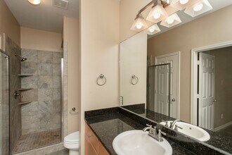 411 Montauk Ct in Bryan, TX - Building Photo - Building Photo