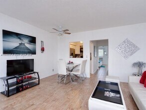 600 Layne Blvd in Hallandale Beach, FL - Building Photo - Building Photo