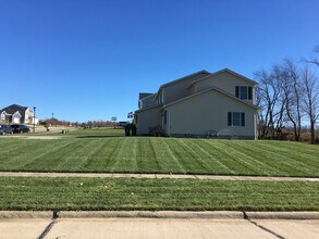 433 Dalton Dr in Wadsworth, OH - Building Photo - Building Photo
