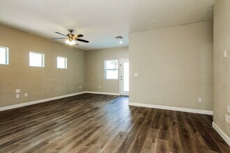 1746 W Minton St in Phoenix, AZ - Building Photo - Building Photo