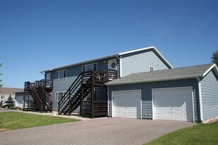 1119 W Park Ave in Belgrade, MT - Building Photo