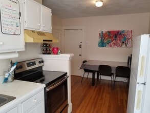 390 Highland Ave, Unit 402-31 in Somerville, MA - Foto de edificio - Building Photo