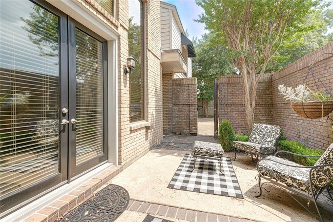 2527 Potomac Dr in Houston, TX - Foto de edificio - Building Photo