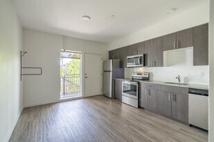 4620 N Maryland Ave in Portland, OR - Building Photo