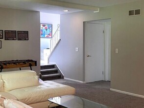 42845 Inverness Ct in Northville, MI - Building Photo - Building Photo