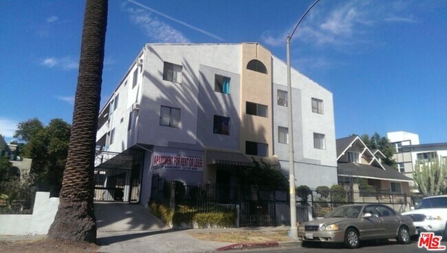 property at 411 N Kenmore Ave