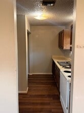 100 Belgium St, Unit Unit C in Lafayette, LA - Foto de edificio - Building Photo