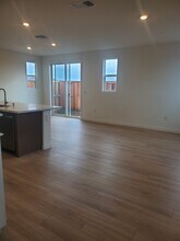 1112 Bengal Loop in Rocklin, CA - Foto de edificio - Building Photo