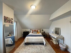 25 4th St, Unit 2 in Medford, MA - Building Photo - Building Photo