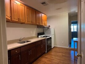 1477 26th Ave, Unit #B in San Francisco, CA - Building Photo