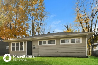 4934 N Kenyon Dr in Indianapolis, IN - Building Photo - Building Photo