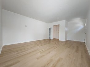 1858 Latham St in Mountain View, CA - Building Photo - Building Photo