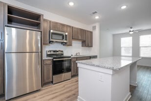 Kingsley in Smyrna, GA - Building Photo