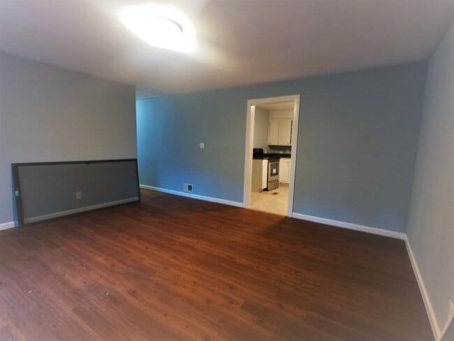 2409 Boiling Springs Rd in Boiling Springs, SC - Foto de edificio - Building Photo