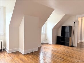 328 Summer St in Buffalo, NY - Building Photo - Building Photo