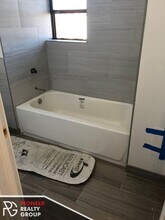 2878 N Clark St in Chicago, IL - Building Photo - Building Photo