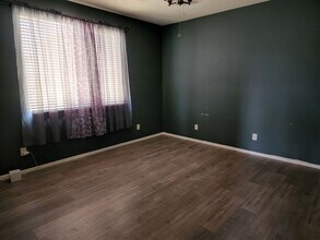 21220 E Creekside Dr in Queen Creek, AZ - Building Photo - Building Photo