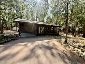 13240 Loma Rica Dr in Grass Valley, CA - Building Photo - Building Photo
