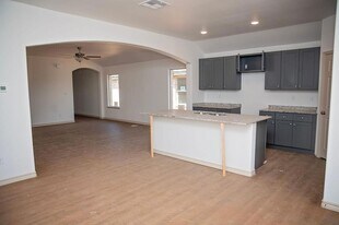 1400 Bajada St in Midland, TX - Building Photo