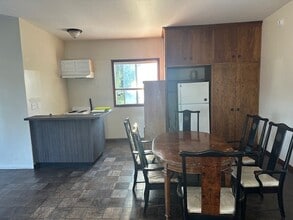 2135 Selby Ave, Unit B in Los Angeles, CA - Foto de edificio - Building Photo