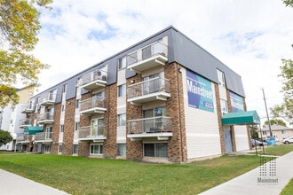 Virginian Arms in Edmonton, AB - Building Photo - Building Photo