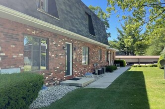 French Quarters Apartments in Midland, MI - Building Photo - Building Photo