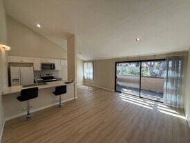 6188 Agee St in San Diego, CA - Building Photo