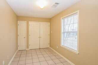 6658 Raner Cove in Arlington, TN - Foto de edificio - Building Photo