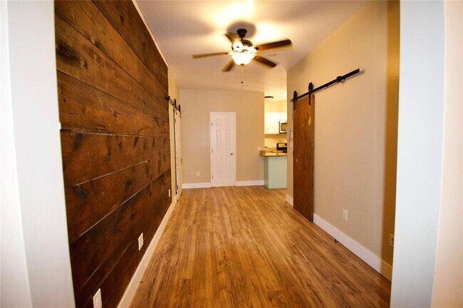 5105 Sherman St-Unit -2 in Houston, TX - Building Photo - Building Photo