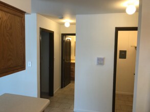 650 Westmoreland Dr in Vernon Hills, IL - Building Photo - Building Photo