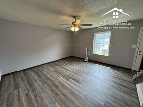 533 Collier Ln in Fulton, MO - Building Photo - Building Photo