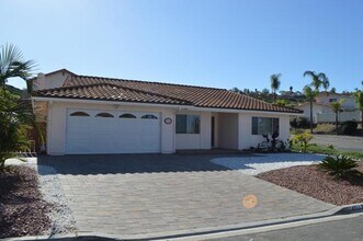 5904 Snaffle Bit Pl in Bonita, CA - Building Photo - Building Photo
