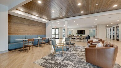 14041 Hyatt Rd, Unit 1308 in Jacksonville, FL - Building Photo - Building Photo